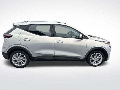 Certified 2023 Chevrolet Bolt EUV LT w/ Comfort Package image 6