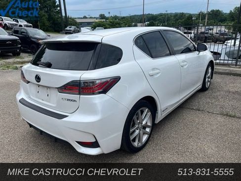 Used 2014 Lexus CT 200h w/ Seat Comfort Package FWD image 4