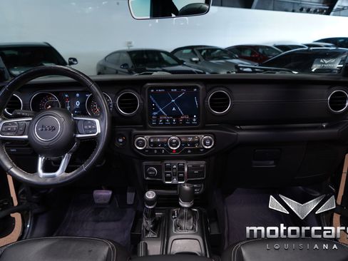 Used 2020 Jeep Gladiator Overland image 33