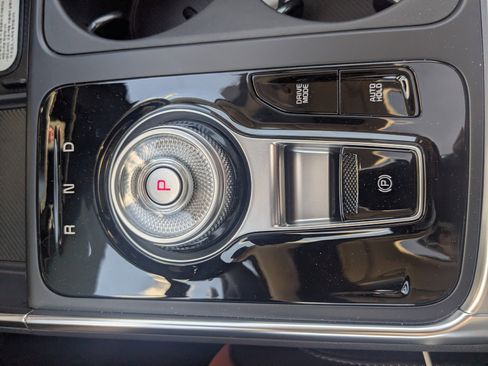 New 2026 Kia Carnival SX FWD image 32