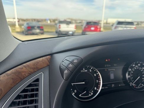 Used 2024 Nissan Armada SL w/ Cargo Package image 16