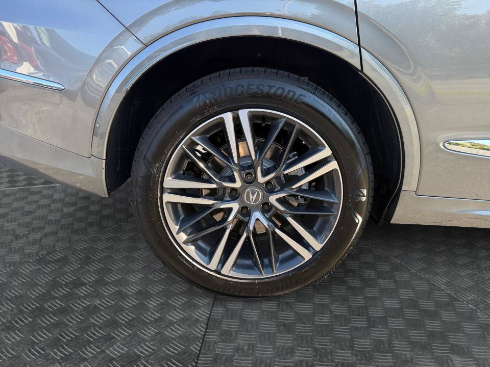 Certified 2026 Acura MDX w/ Advance Package AWD/4WD image 23