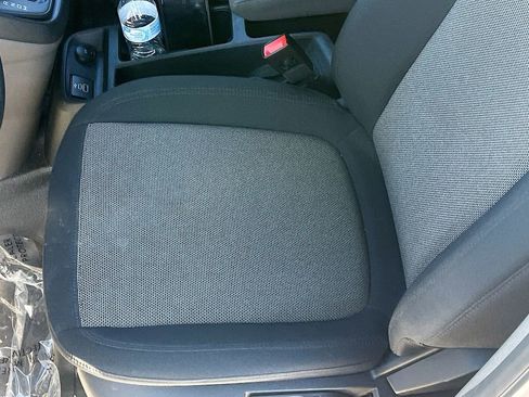 Used 2023 Ford Transit Connect XL image 18