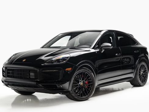 Used 2021 Porsche Cayenne GTS image 4