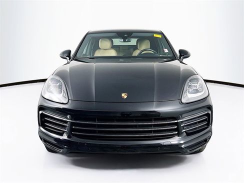 Certified 2023 Porsche Cayenne Coupe image 6