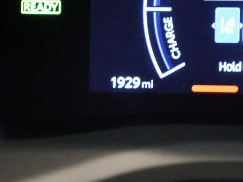 Certified 2025 Toyota Camry SE image 17