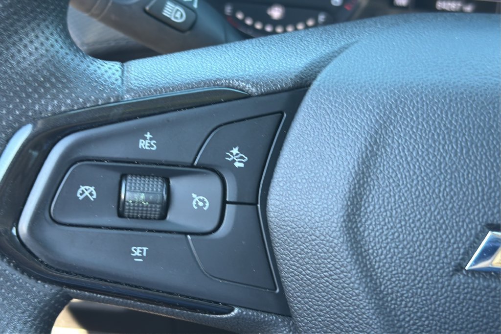 Used 2023 Chevrolet TrailBlazer LT w/ Convenience Package FWD image 21