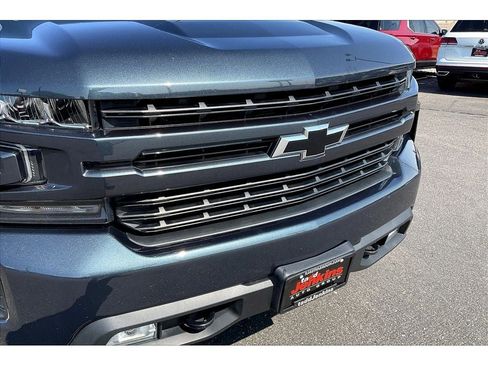 Used 2019 Chevrolet Silverado 1500 RST image 30