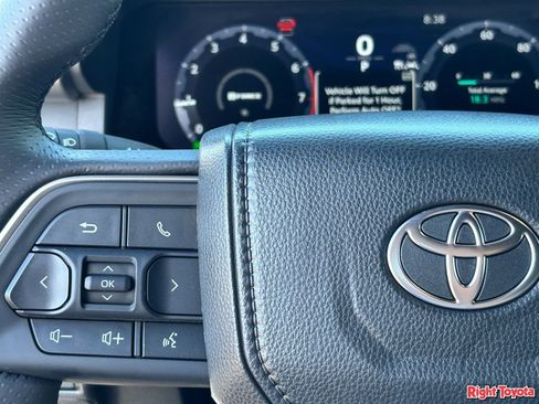 Used 2026 Toyota 4Runner Platinum AWD/4WD image 21