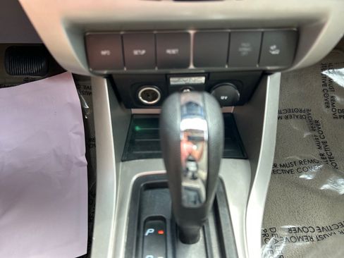 Used 2009 Ford Focus SES FWD image 26