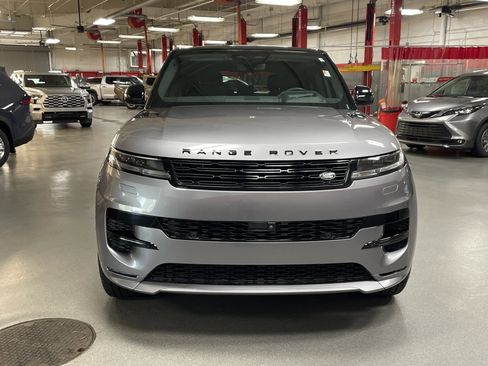 Used 2024 Land Rover Range Rover Sport Dynamic SE image 3