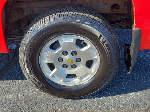 Used 2013 Chevrolet Silverado 1500 LT w/ All-Star Edition AWD/4WD image 8