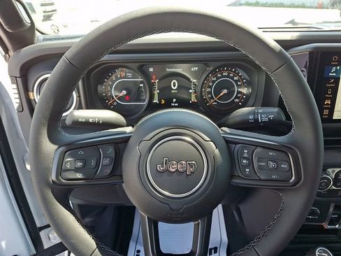 New 2026 Jeep Gladiator Mojave AWD/4WD image 13