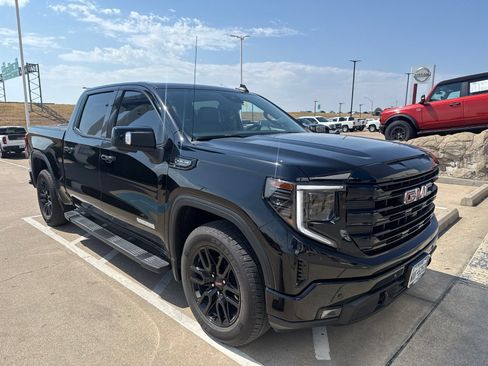 Used 2026 GMC Sierra 1500 Elevation w/ Elevation Premium Package RWD image 3