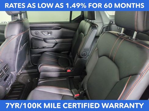 Certified 2024 Honda Pilot TrailSport image 24