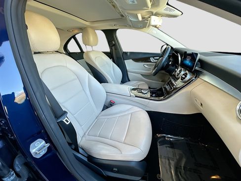 Used 2019 Mercedes-Benz C 300 Sedan image 28