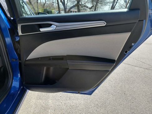 Used 2018 Ford Fusion S image 43