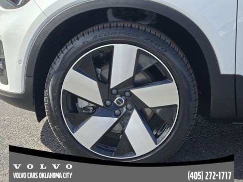 Certified 2024 Volvo XC40 Recharge Plus w/ Protection Package Premier image 11