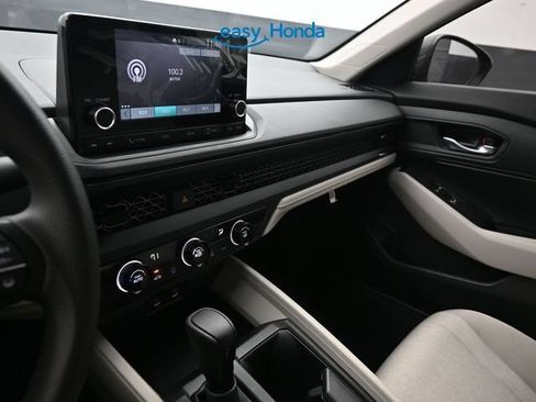 Used 2025 Honda Accord LX image 11