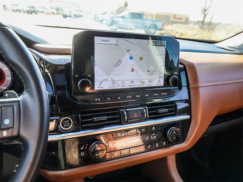 Used 2023 Nissan Pathfinder Platinum w/ Cargo Package image 30