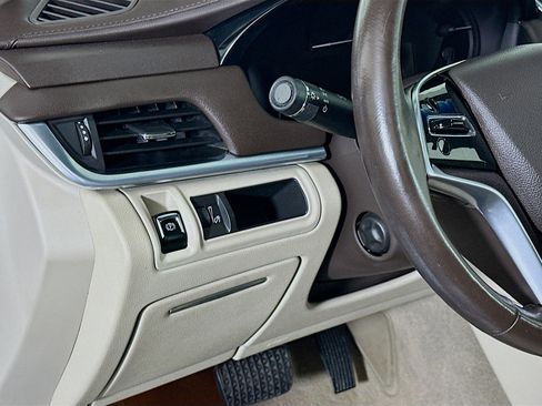 Used 2016 Cadillac XTS FWD image 16