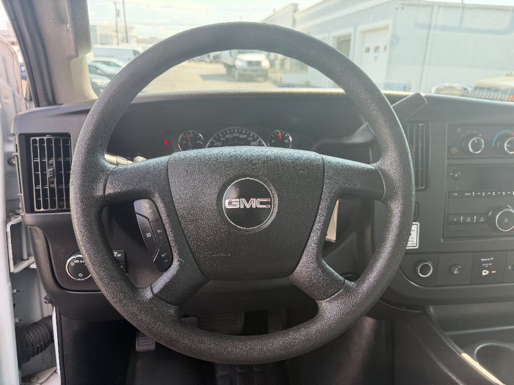 Used 2021 GMC Savana 3500 Extended w/ Power Convenience Package RWD image 12