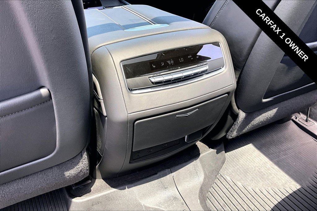 Used 2025 Cadillac Escalade V AWD/4WD image 15