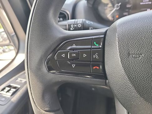 Used 2025 RAM ProMaster 2500 w/ Convenience Group FWD image 19