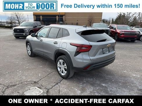 Used 2024 Chevrolet Trax LS w/ Driver Confidence Package image 3