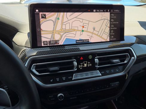 Certified 2024 BMW X4 M40i w/ Premium Package AWD/4WD image 12