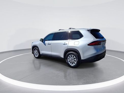 Certified 2024 Toyota Grand Highlander AWD image 7