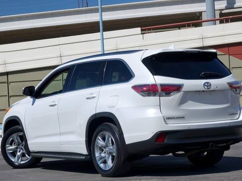 Used 2016 Toyota Highlander Limited image 21