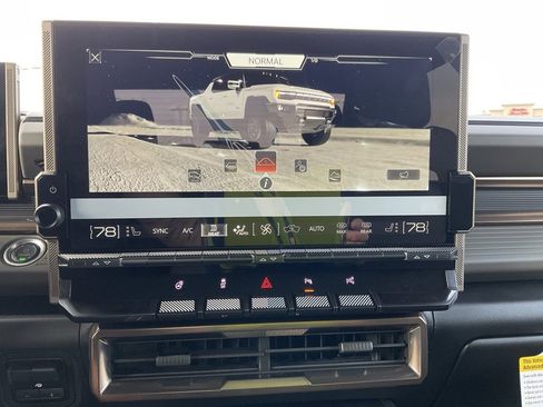 New 2025 GMC Hummer EV 2X image 22