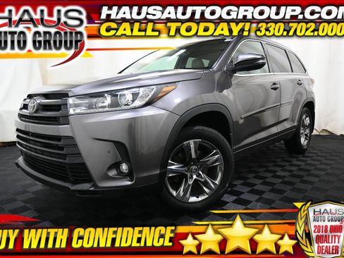 Used 2019 Toyota Highlander Limited image 1
