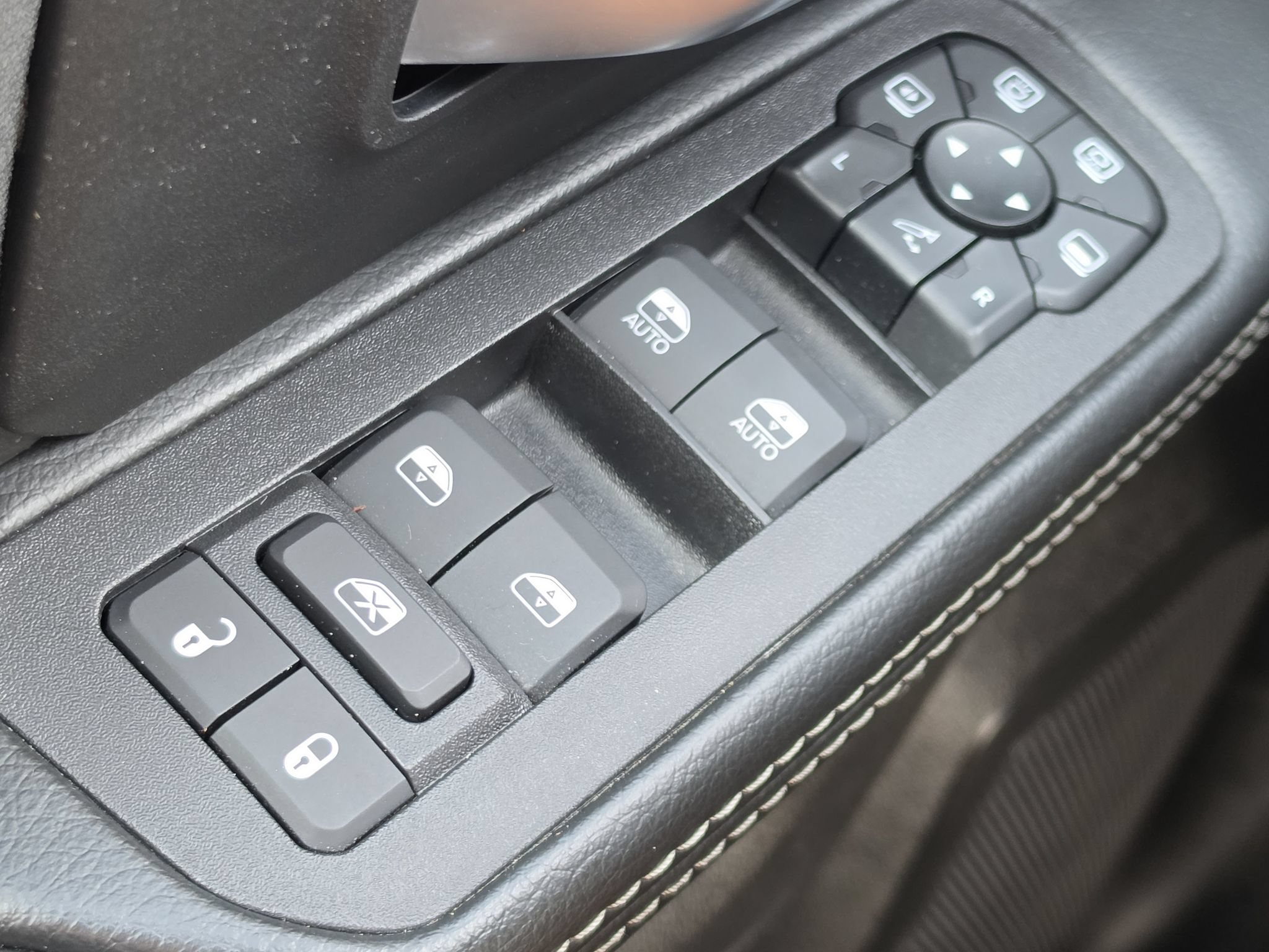 Used 2025 RAM 2500 Big Horn AWD/4WD image 15