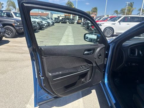 Used 2021 Dodge Charger SXT RWD image 11