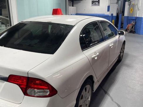 Used 2010 Honda Civic LX image 4