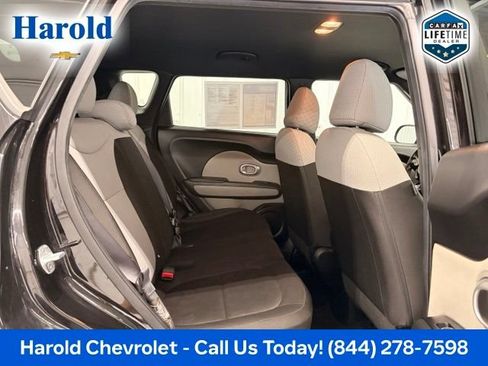 Used 2018 Kia Soul FWD image 9