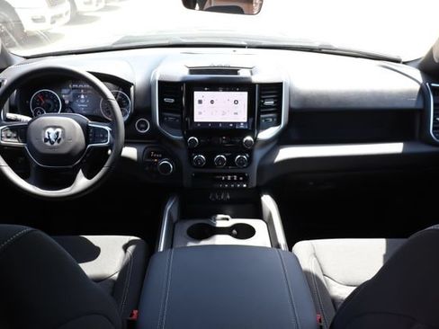 New 2026 RAM 1500 Express AWD/4WD image 39