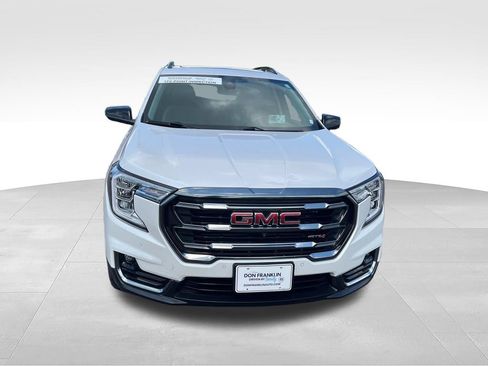 Used 2022 GMC Terrain AT4 w/ Tech Package AWD/4WD image 8