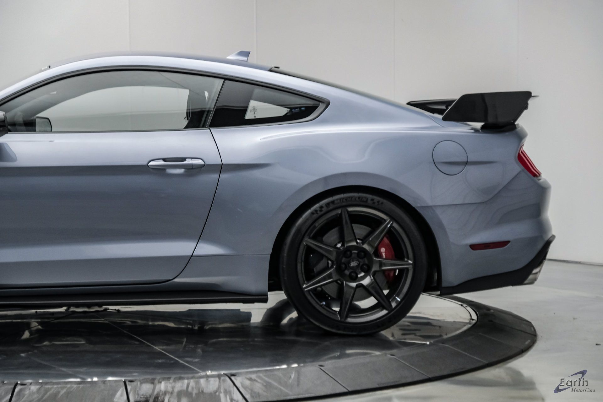 Used 2022 Ford Mustang Shelby GT500 w/ Carbon Fiber Track Pack RWD image 11