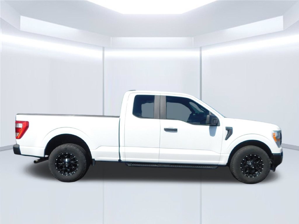 Used 2022 Ford F150 XL w/ Equipment Group 101A High RWD image 2