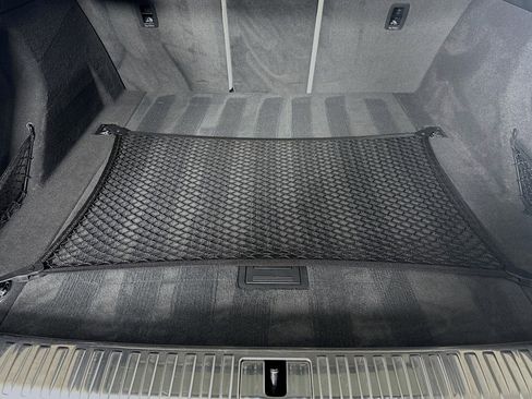 Used 2022 Audi e-tron Premium w/ Convenience Plus Package image 23