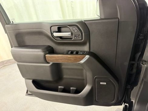 Used 2022 Chevrolet Silverado 1500 High Country AWD/4WD image 29