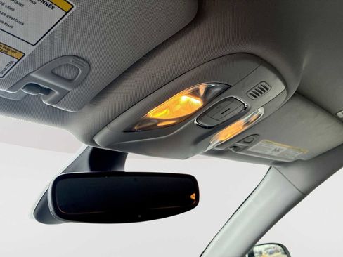 Used 2018 Jeep Compass Limited w/ Safe & Security Group image 34