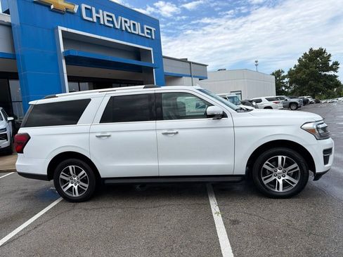 Used 2024 Ford Expedition Max Limited AWD/4WD image 2