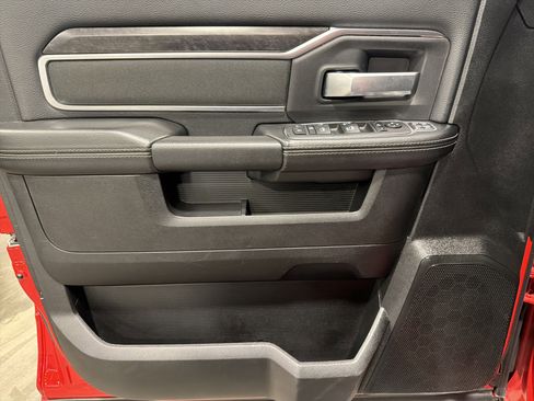 Used 2024 RAM 2500 Big Horn w/ Sport Appearance Package image 15