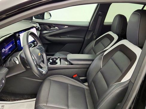 Used 2024 Chevrolet Blazer EV LT AWD/4WD image 19