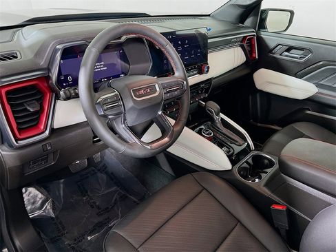 Used 2024 GMC Canyon AT4X image 10