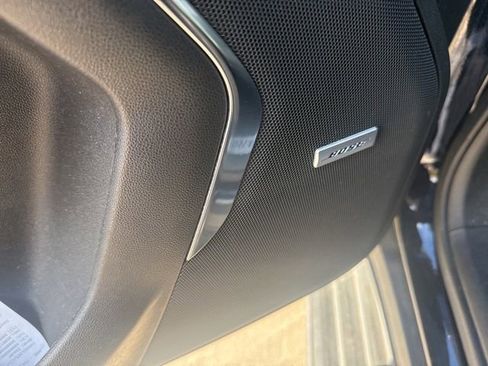 Used 2023 Chevrolet Suburban LT image 14